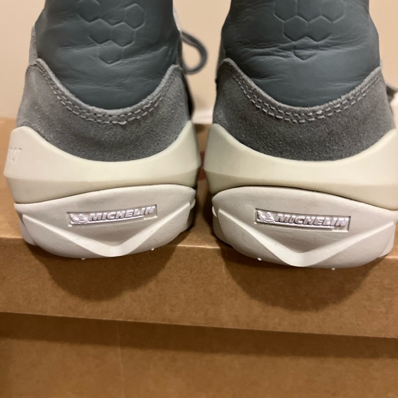 VivoBarefoot Novus Mid Barefoot Shoes Gray Size 12 US / 45 EUR Men's - Picture 11 of 12